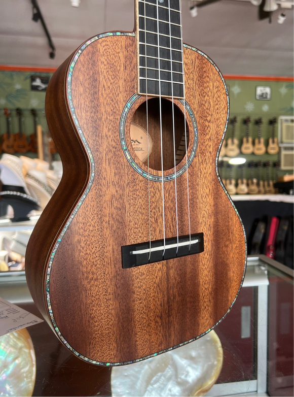 IN STOCK NOW!! BRAND NEW Kamoa® M5-T- Tenor Ukulele (100% Solid Wood) FREE SHIPPING