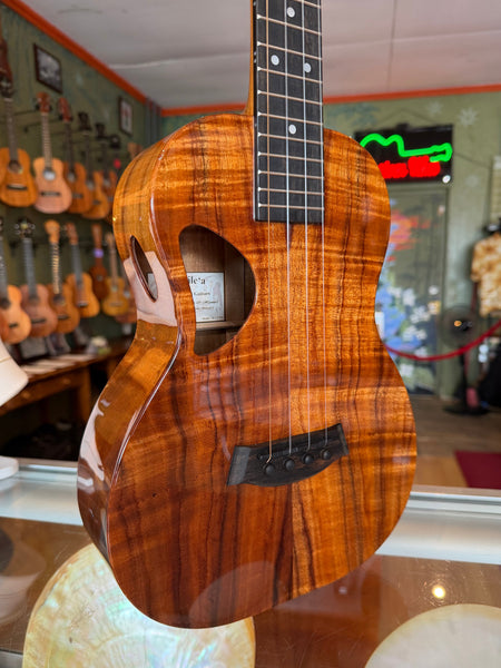 Kanile'a D-1 Tenor Pro CURLY KOA – Kamoa Store